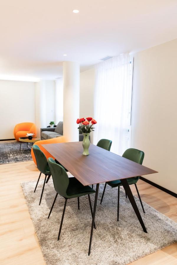 Suite Romanee 6 Personnes Vue Cathedrale 2 Places De Parking Dijon Ngoại thất bức ảnh
