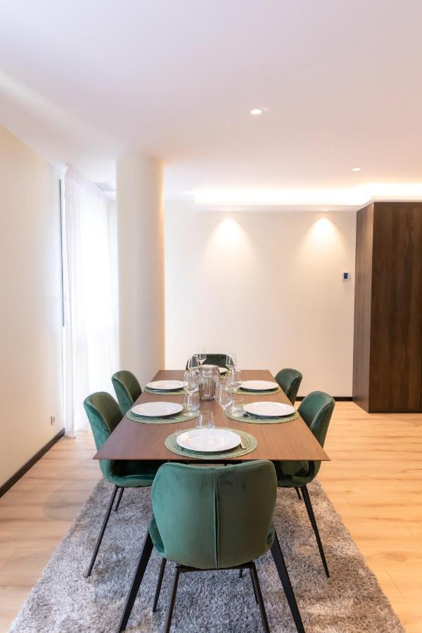 Suite Romanee 6 Personnes Vue Cathedrale 2 Places De Parking Dijon Ngoại thất bức ảnh