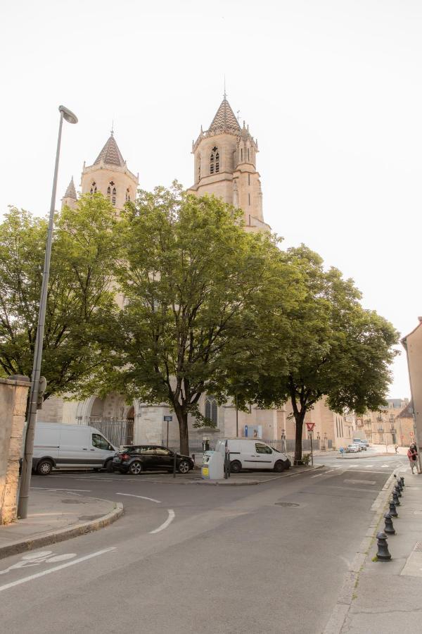 Suite Romanee 6 Personnes Vue Cathedrale 2 Places De Parking Dijon Ngoại thất bức ảnh